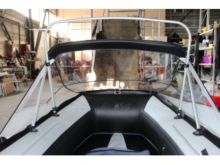 Прозрачный носовой тент с таргой на лодку Polar Bird 360